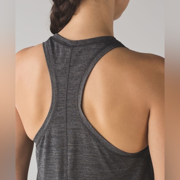 Lululemon Hot Like Agni Singlet in heather gray, Size 4 - Picture 5 of 15